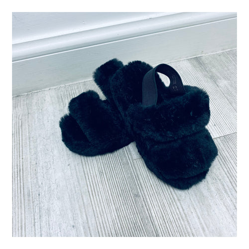 Black faux fur slipper slider