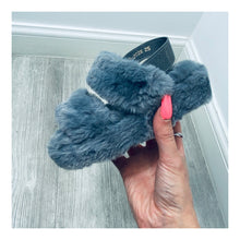 Grey faux fur slipper slider